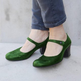 round toe mary jane shoes