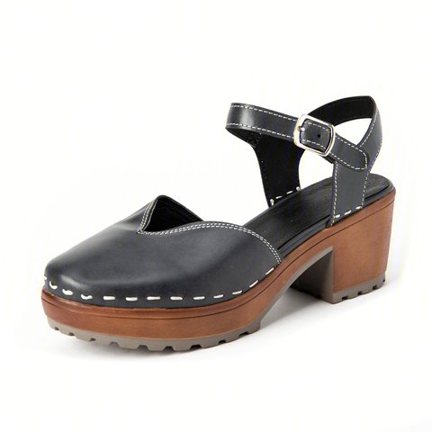 chunky clog sandals